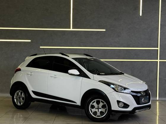 HYUNDAI HB20X 1.6 16V STYLE FLEX 4P MANUAL HYUNDAI HB20X 1.6 16V STYLE FLEX 4P MANUAL